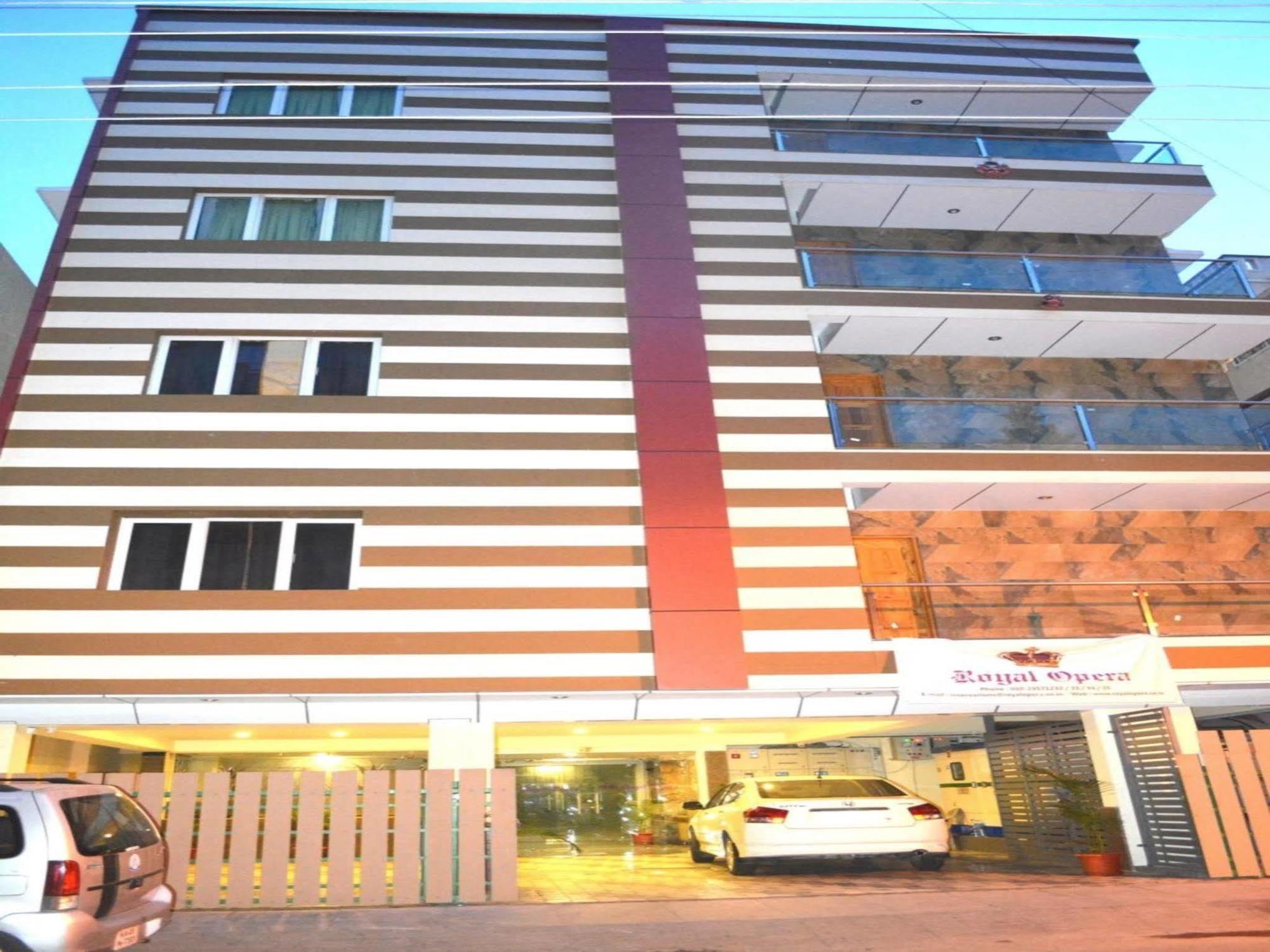Hotel Royal Opera Bengaluru Kültér fotó